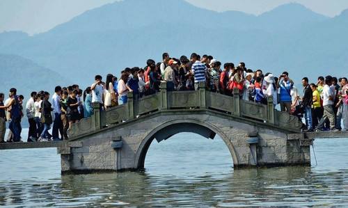 热门旅游景点榜单四,杭州西湖