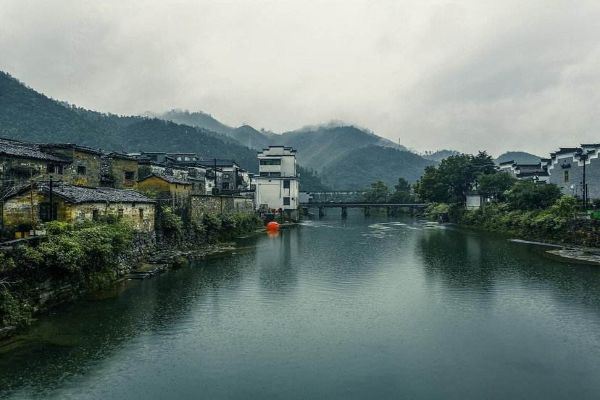 江西十大最好玩的景点瑶里古镇历史悠久武功山是避暑圣地