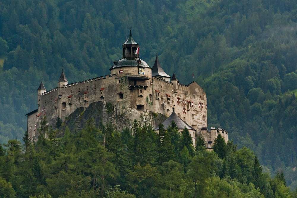 世界上最高的城堡图片