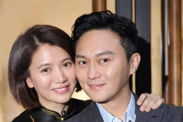 香港最恩爱的五对明星夫妻张晋蔡少芬上榜第二是模范夫妻
