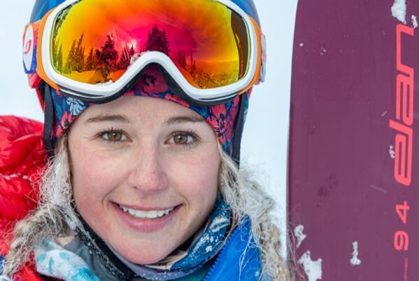 十大自由式滑雪美女运动员盘点,加拿大上榜多位,第一擅长超级管道